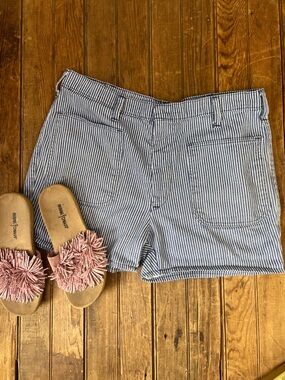 Vintage 80s women’s denim shorts Striped Blue white Rappers